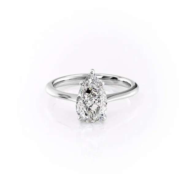Pear Solitaire Tapered Band