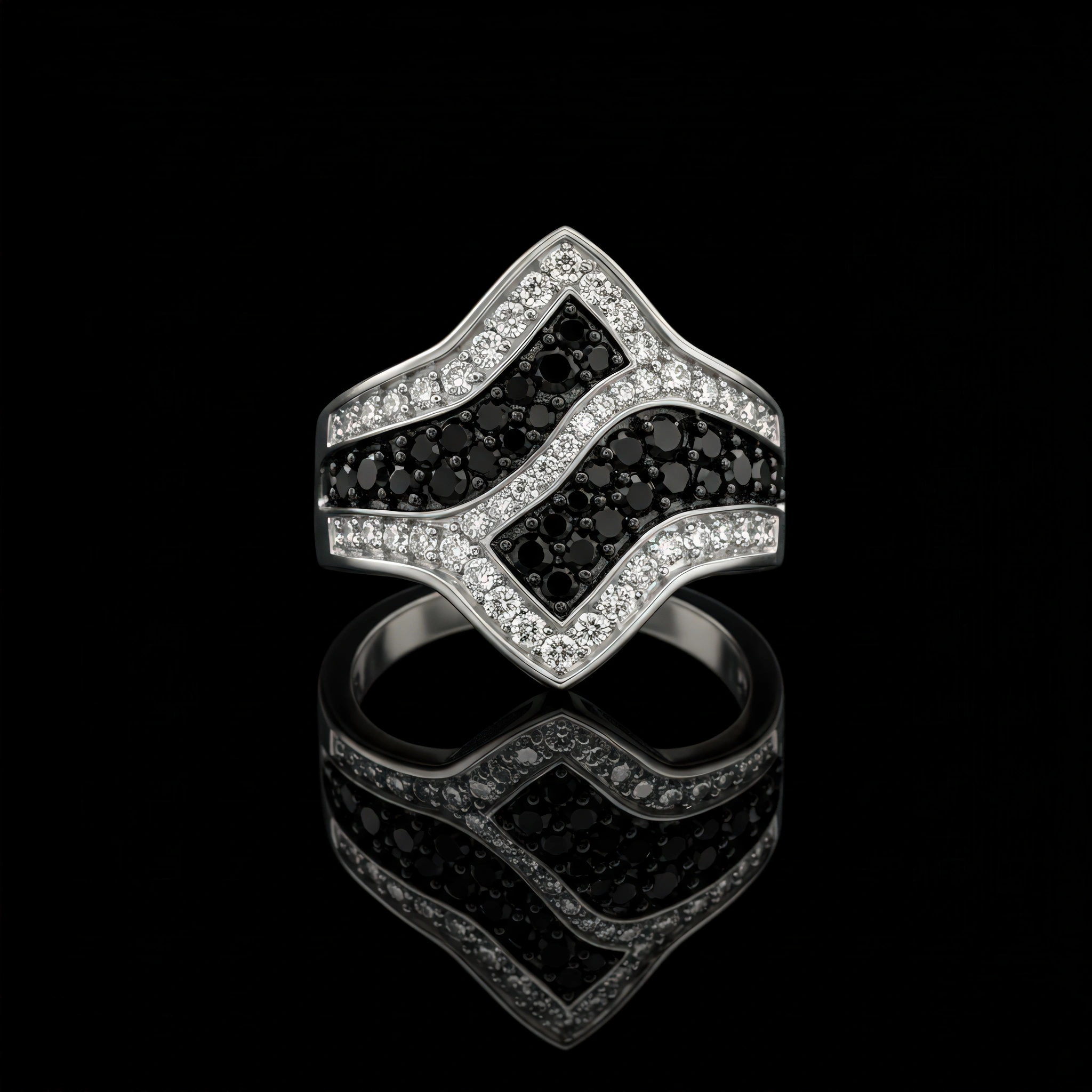 black-and-white-diamond-split-peaks-ring-no3-1a