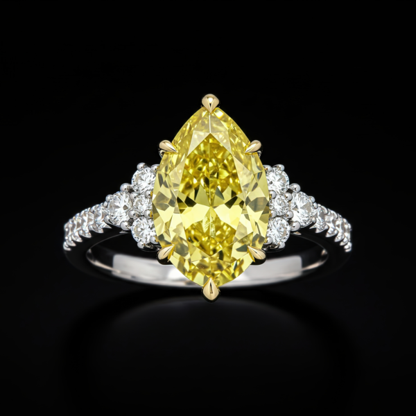 Marquise Yellow Cluster Pave Band Nº1